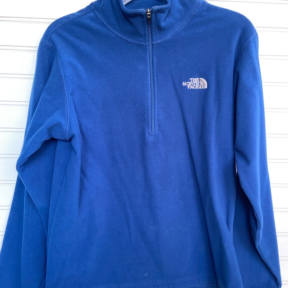 The NorthFace Pull Over Half Zip Fleece Top